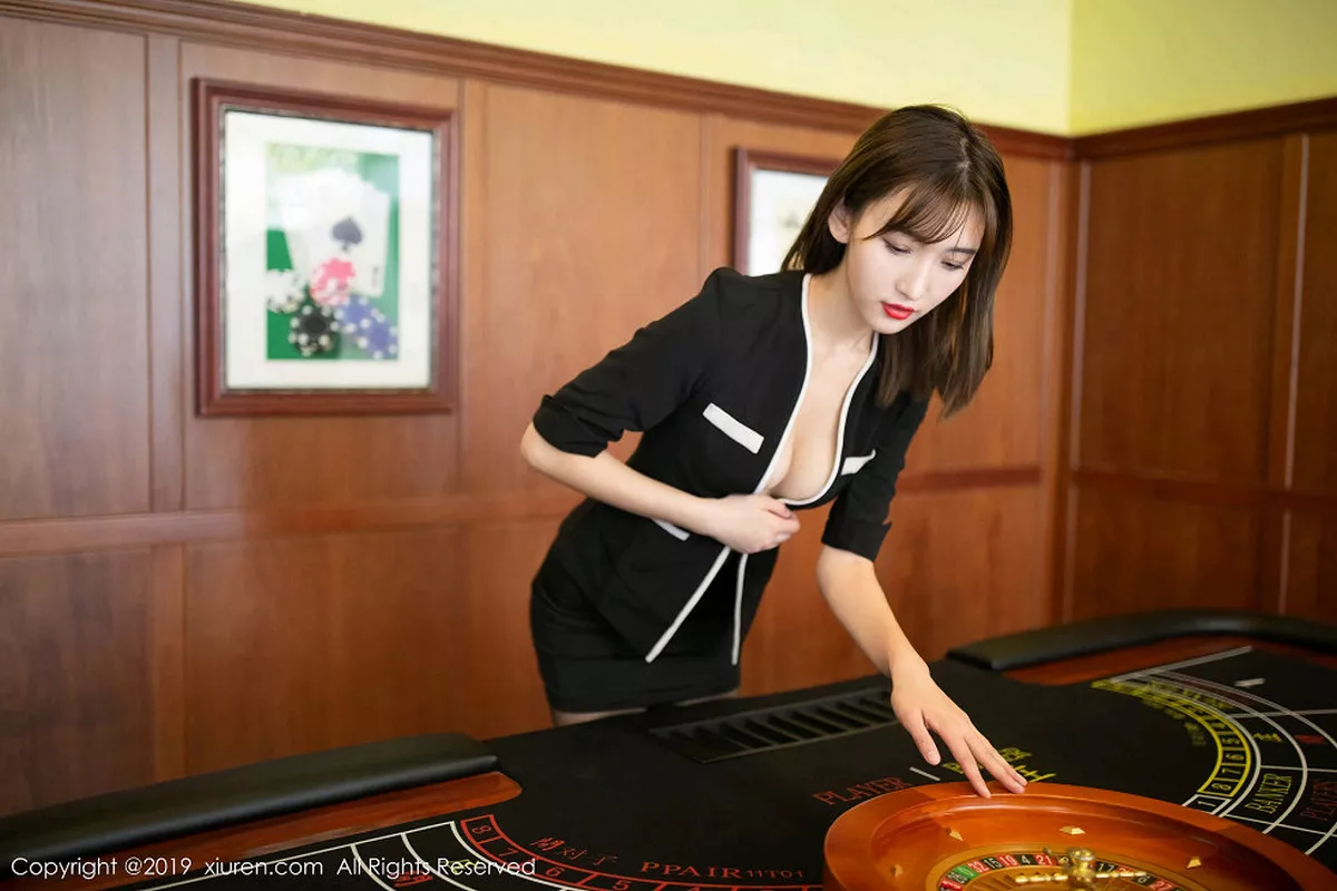 秀人集.com_[XiuRen秀人网]No.1807_嫩模陆萱萱赌场荷官主题角色扮演性感黑丝制服撩人诱惑写真69P