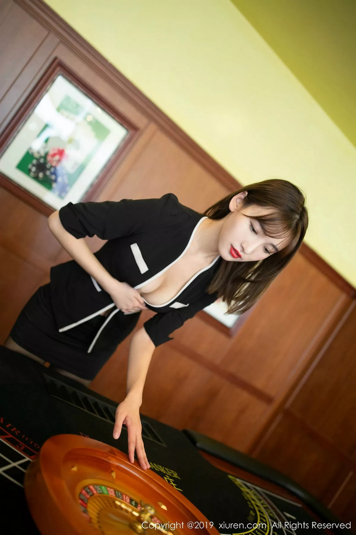 秀人集.com_[XiuRen秀人网]No.1807_嫩模陆萱萱赌场荷官主题角色扮演性感黑丝制服撩人诱惑写真69P