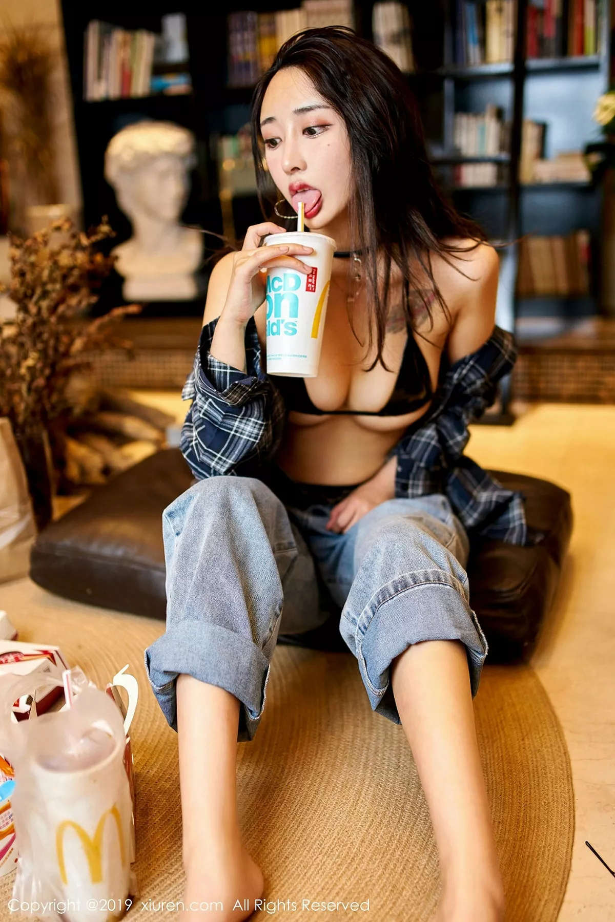 秀人集.com_[XiuRen秀人网]No.1847_嫩模Betty林子欣私房黑色三点式内衣秀火辣身材魅惑写真42P