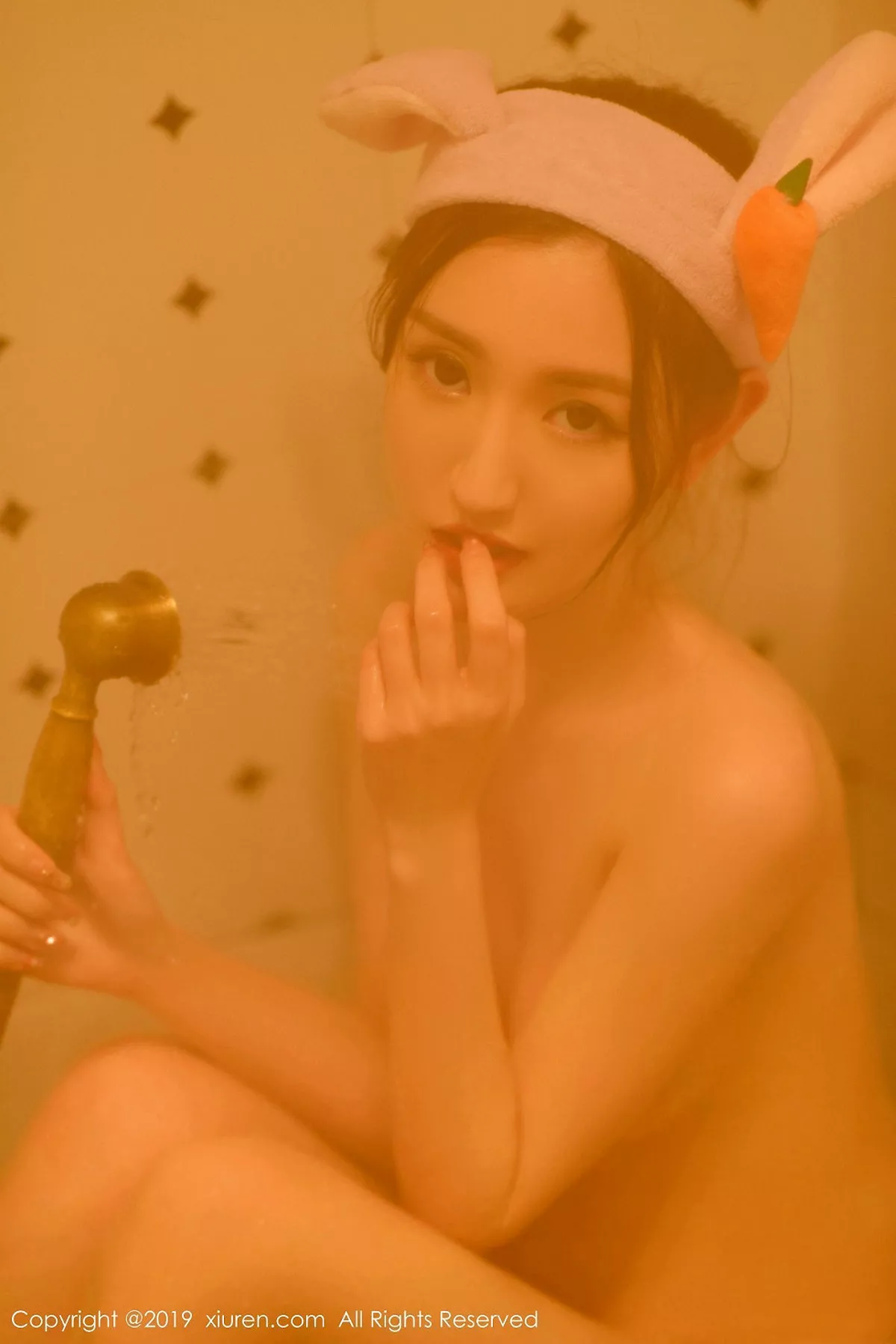 秀人集.com_[XiuRen秀人网]No.1848_嫩模沈梦瑶私房浴室里全裸上身露豪乳两手遮点湿身诱惑写真60P