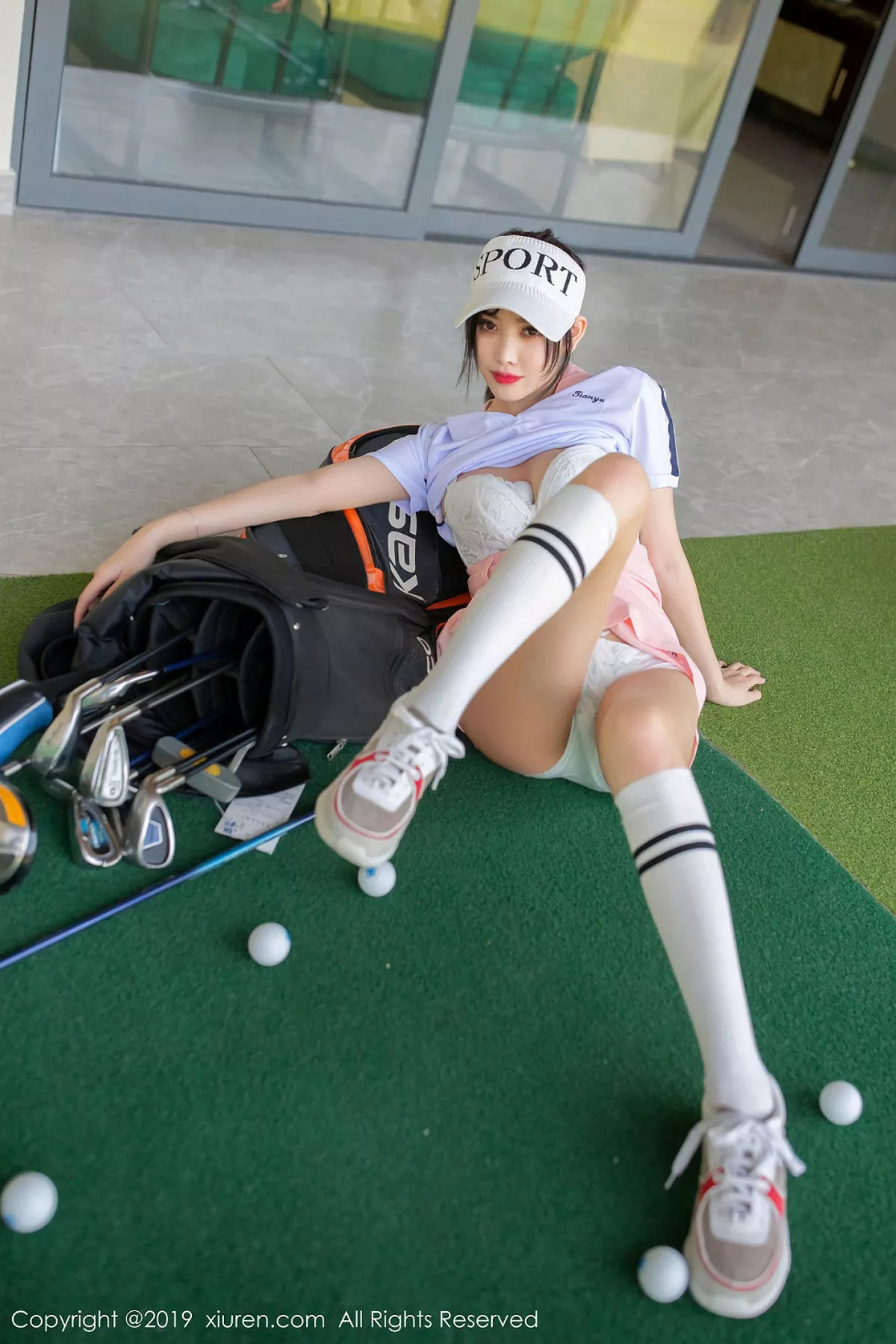 秀人集.com_[XiuRen秀人网]No.1874_女神杨晨晨sugar高尔夫主题白色内衣配粉色短裙撩人诱惑写真70P