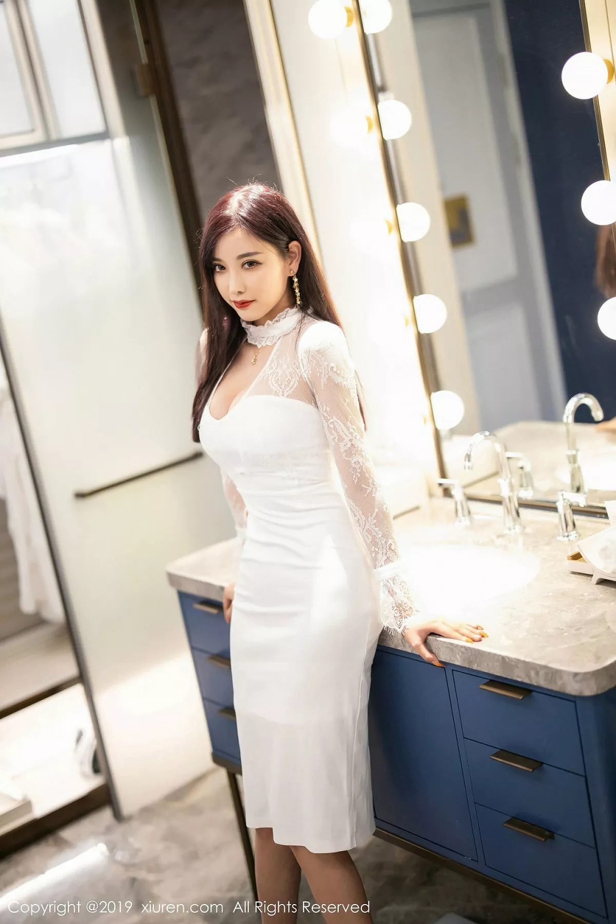 秀人集.com_[XiuRen秀人网]No.1884_女神杨晨晨sugar私房白色典雅服饰配蕾丝内裤极致魅惑写真106P