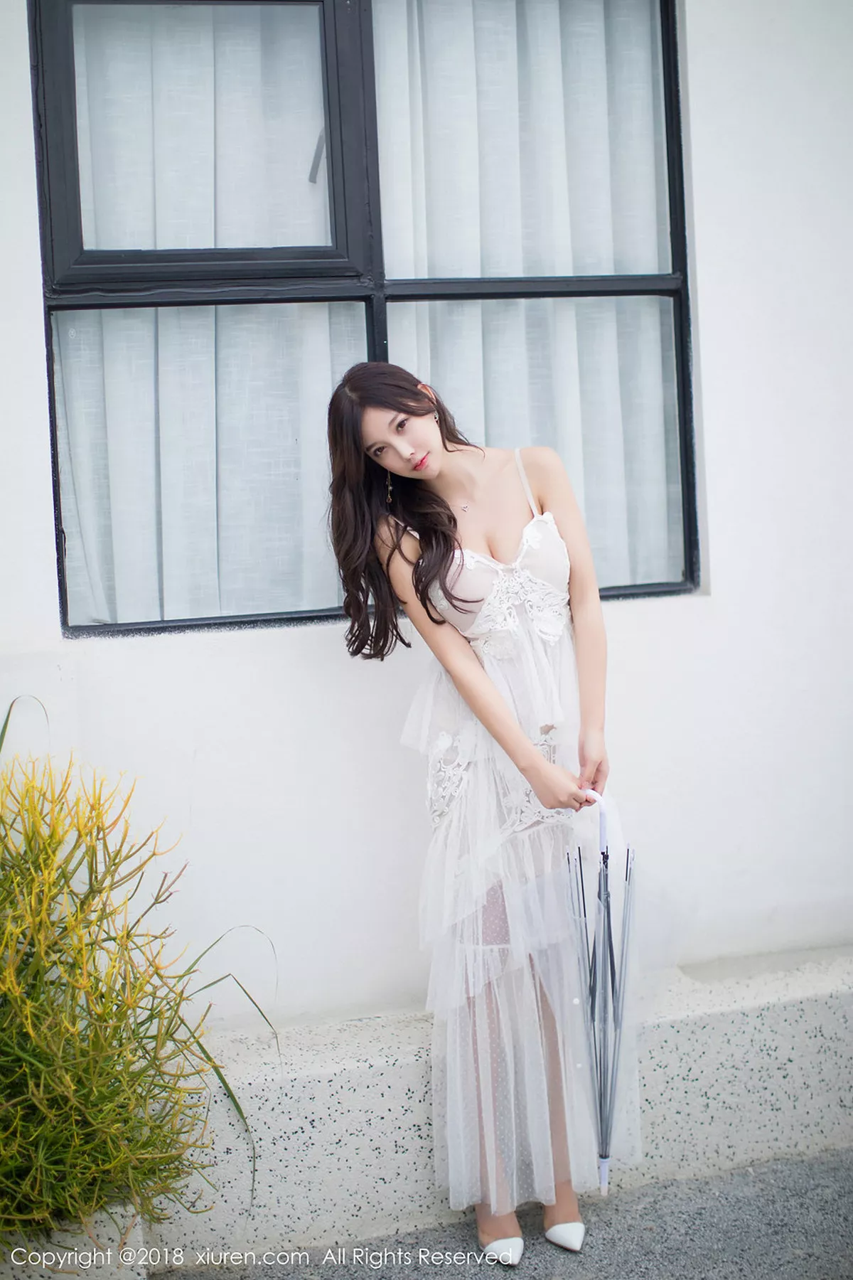 秀人集.com_[XiuRen秀人网]No.1296_女神杨晨晨sugar元旦特辑纯白吊带新娘连身裙甜美写真68P