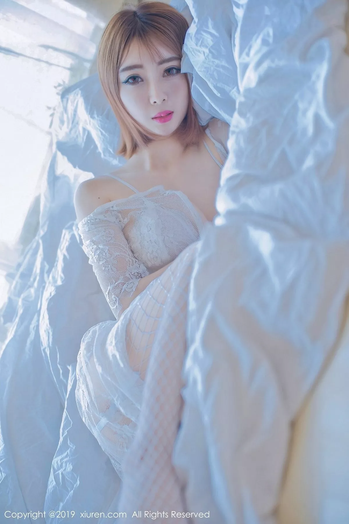 秀人集.com_[XiuRen秀人网]No.1406_嫩模凌萍儿私房白色蕾丝内衣配吊带白丝渔网完美诱惑写真47P