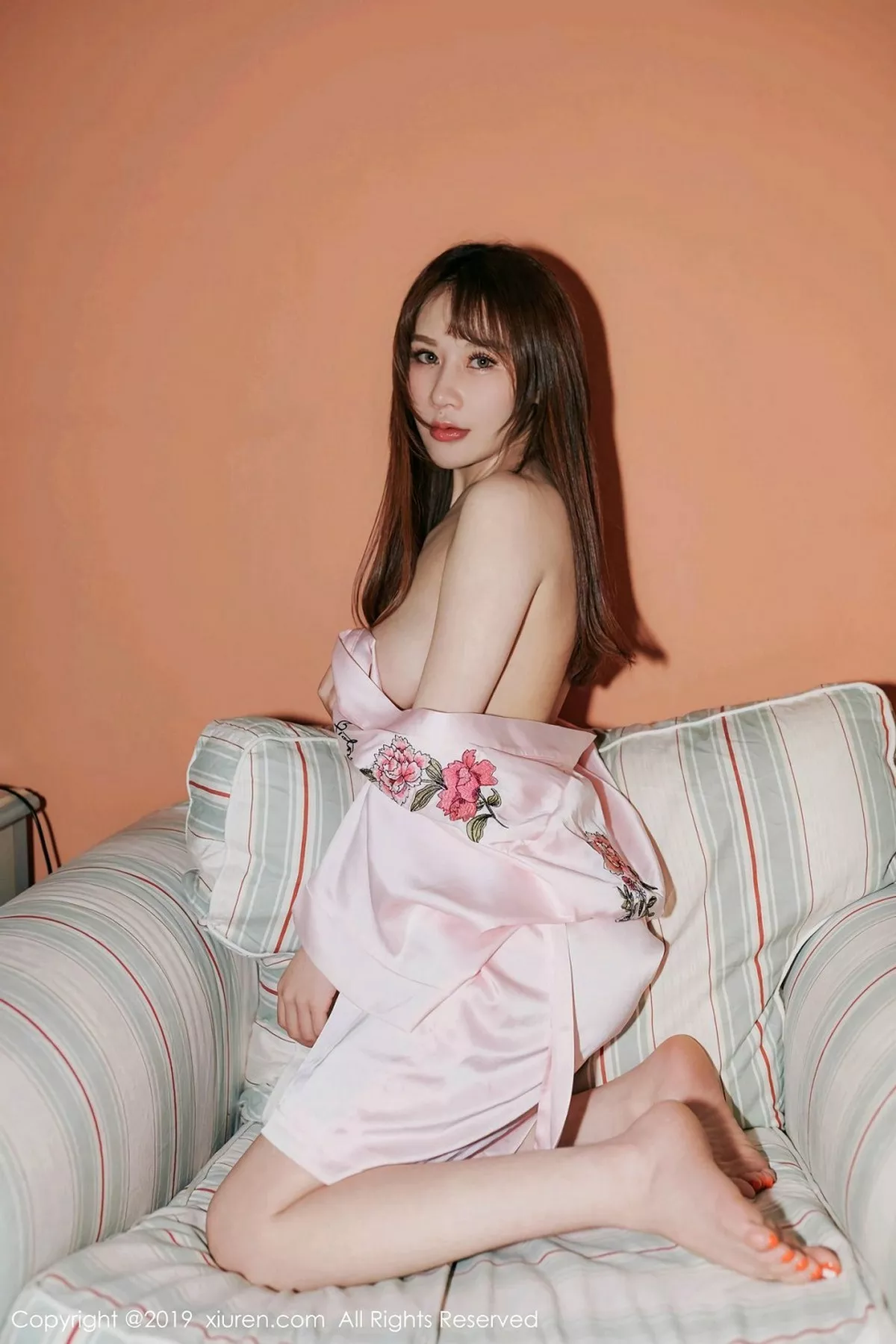 秀人集.com_[XiuRen秀人网]No.1422_嫩模苏可er粉色韵味古风内衣+蕾丝制服女仆装惹火诱惑写真47P