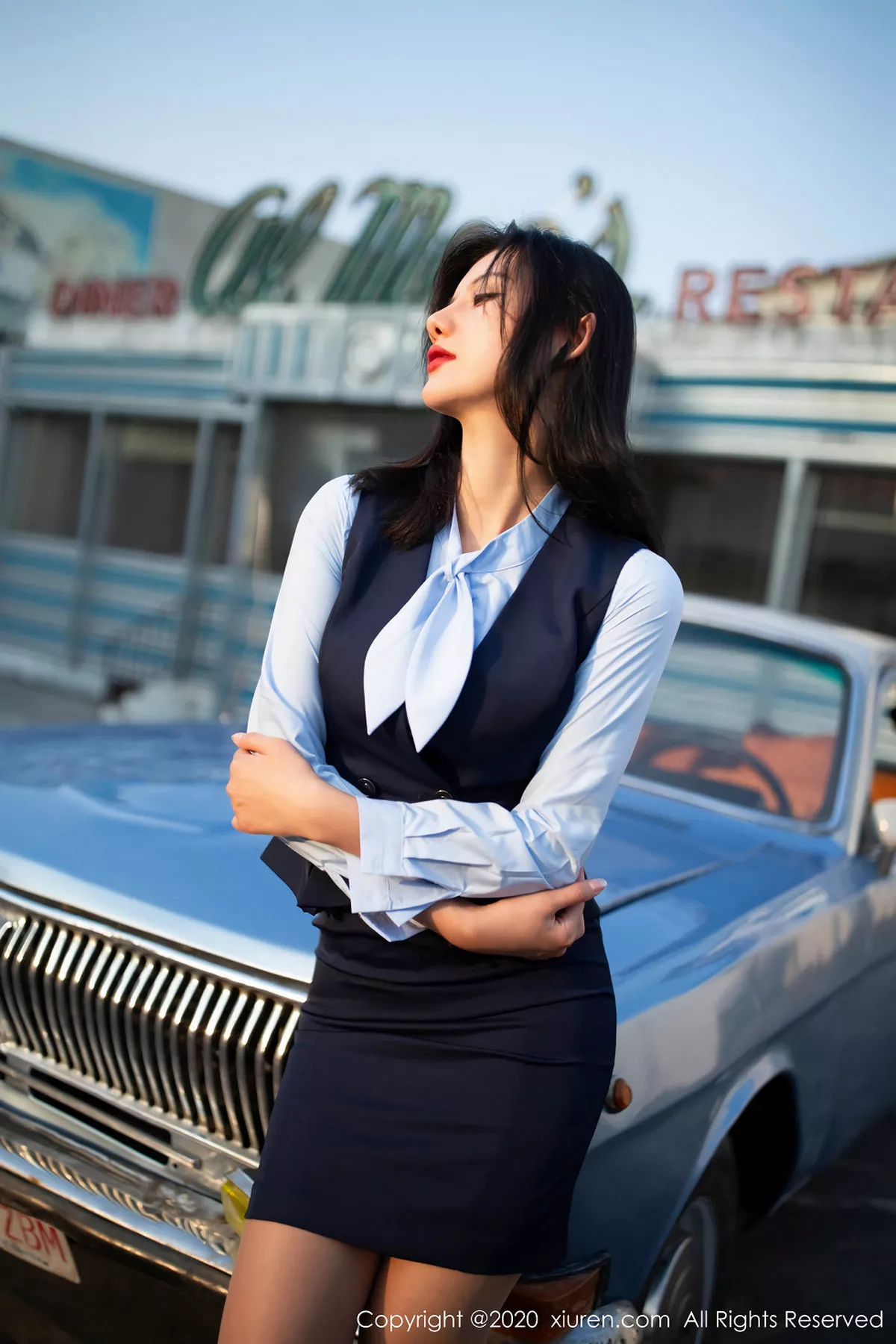 秀人集.com_[XiuRen秀人网]No.1979_嫩模就是阿朱啊餐厅经理主题超薄无内肉丝秀翘臀惹火诱惑写真87P