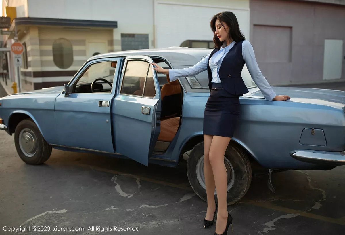 秀人集.com_[XiuRen秀人网]No.1979_嫩模就是阿朱啊餐厅经理主题超薄无内肉丝秀翘臀惹火诱惑写真87P