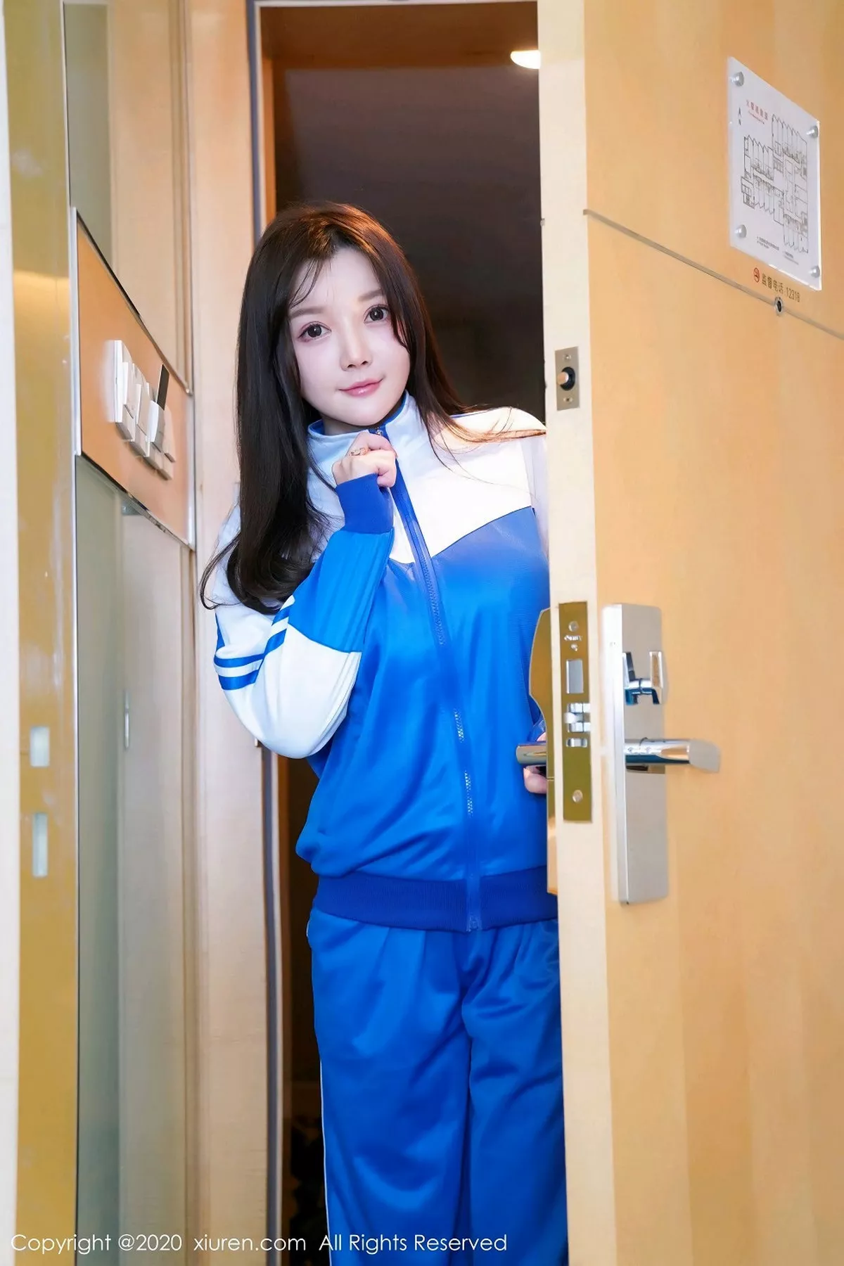 图片[7]-[XiuRen秀人网]第2113期糯美子写真-秀人集
