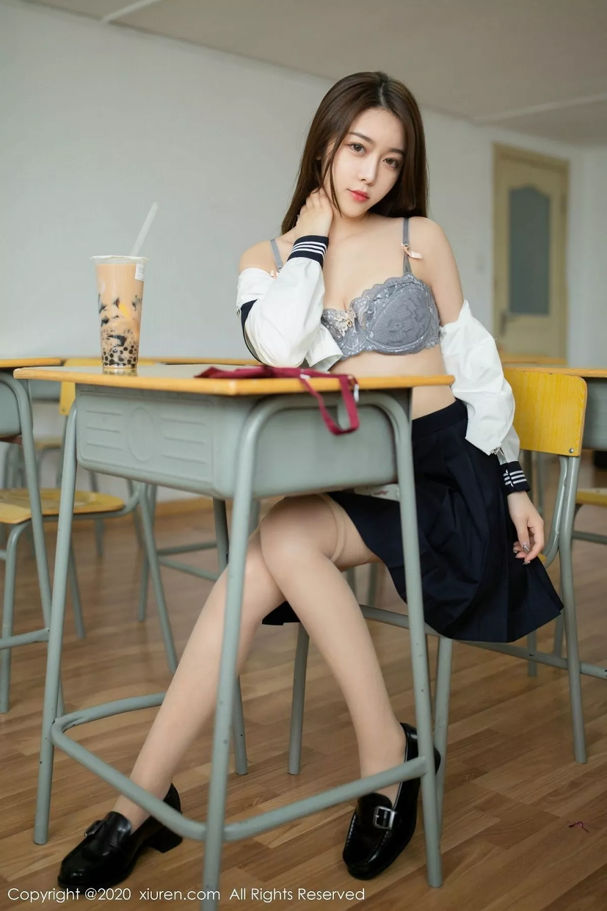 秀人集.com_[XiuRen秀人网]No.2230_嫩模夏诗雯Sally校园遭遇主题学生制服秀蕾丝内衣诱人写真66P