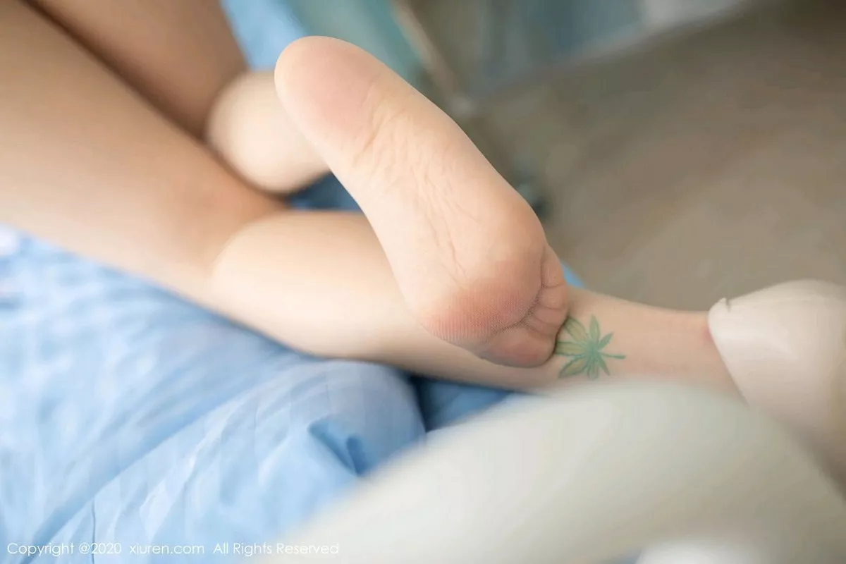 秀人集.com_[XiuRen秀人网]No.2181_嫩模安然Maleah护士制服主题半脱露性感内衣开档肉丝诱惑写真102P