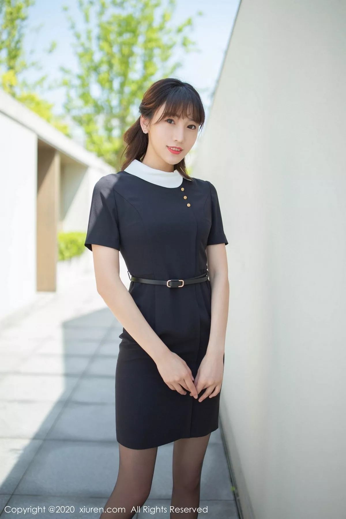 秀人集.com_[XiuRen秀人网]No.2185_嫩模陆萱萱乌镇+太湖旅拍连衣裙黑丝主题私房半脱内衣诱惑写真80P