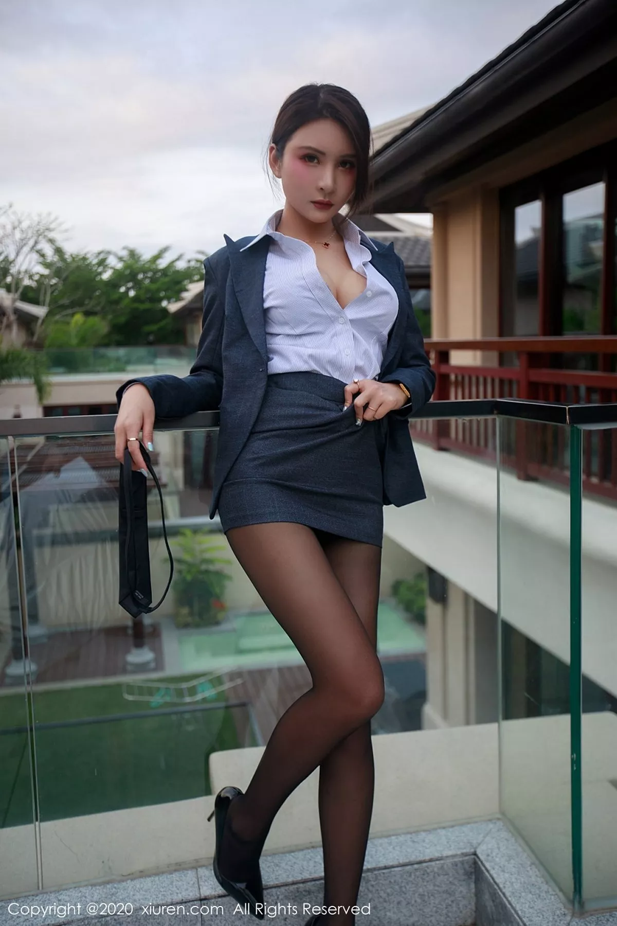 秀人集.com_[XiuRen秀人网]No.2309_嫩模Emily顾奈奈心愿旅拍职场秘书制服主题超薄黑丝裤袜魅惑写真81P