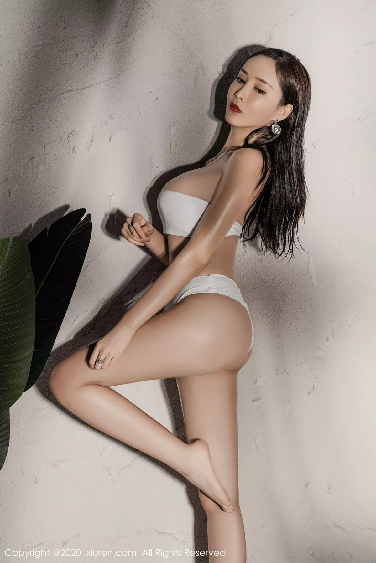 秀人集.com_[XiuRen秀人网]No.2339_女神奶瓶土肥圆私房性感白色泳衣秀完美身材豪乳诱惑写真40P