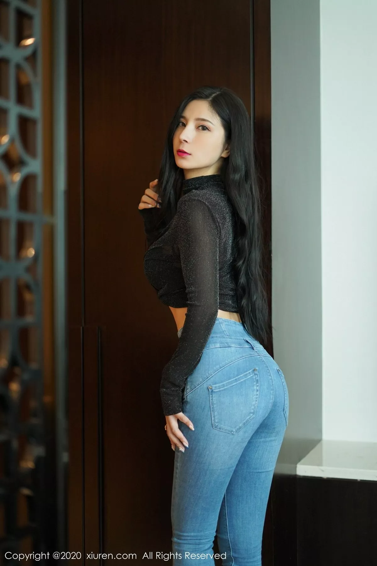 秀人集.com_[XiuRen秀人网]No.2386_嫩模小蛮妖Yummy私房牛仔裤半脱露超薄黑丝裤袜秀翘臀诱惑写真67P