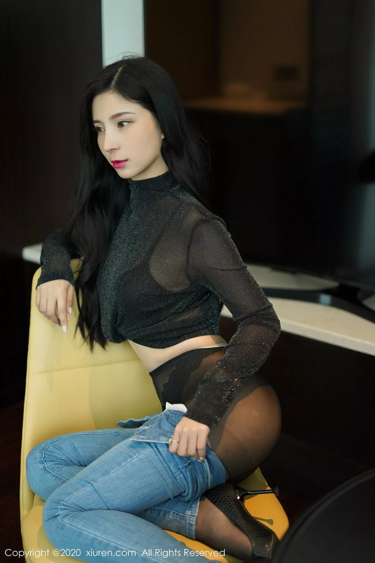 秀人集.com_[XiuRen秀人网]No.2386_嫩模小蛮妖Yummy私房牛仔裤半脱露超薄黑丝裤袜秀翘臀诱惑写真67P