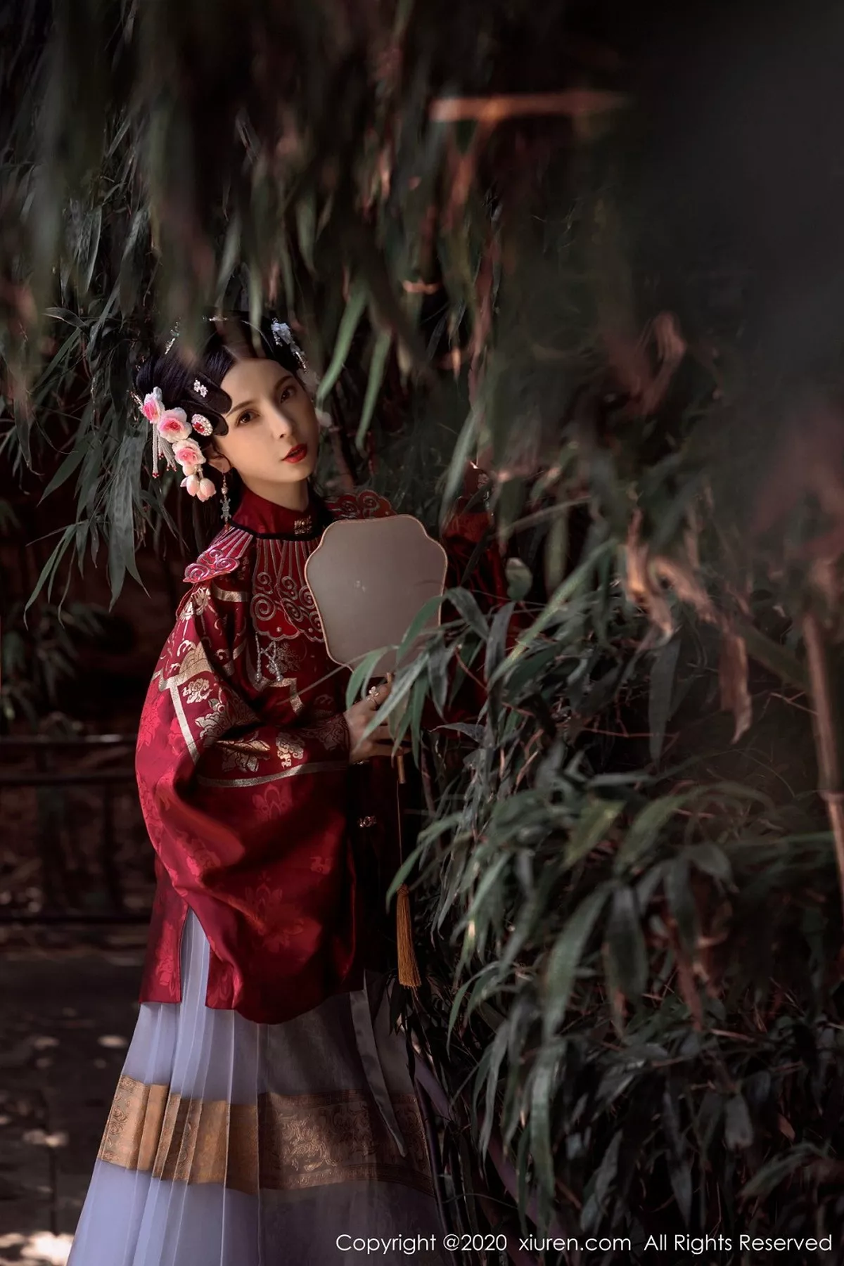 秀人集.com_[XiuRen秀人网]No.2395_嫩模小蛮妖Yummy私房黑色缕空透明旗袍配黑丝裤袜诱惑写真85P