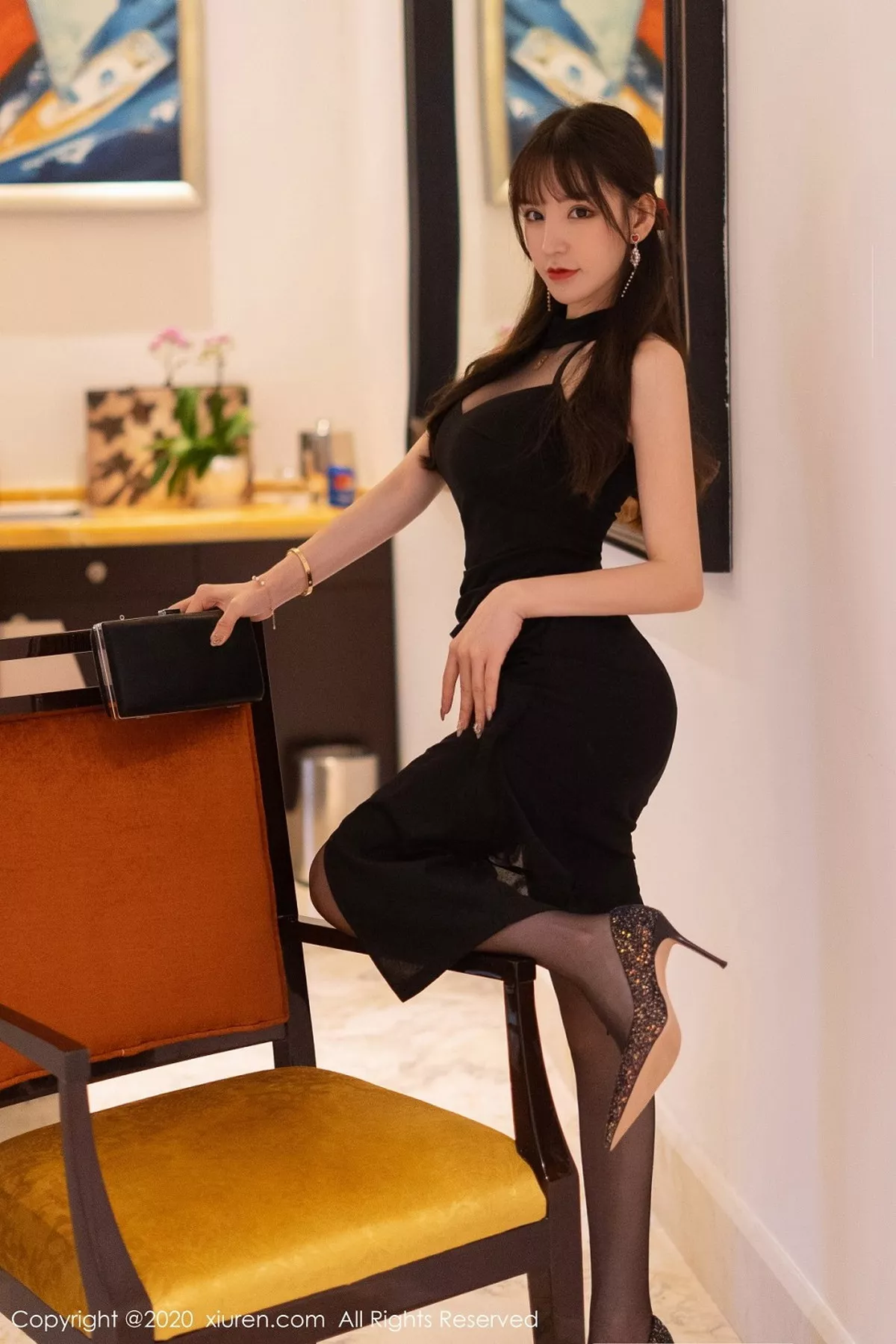 秀人集.com_[XiuRen秀人网]No.2418_女神周于希Sandy三亚旅拍脱典雅礼裙红色内衣配黑丝袜诱惑写真66P