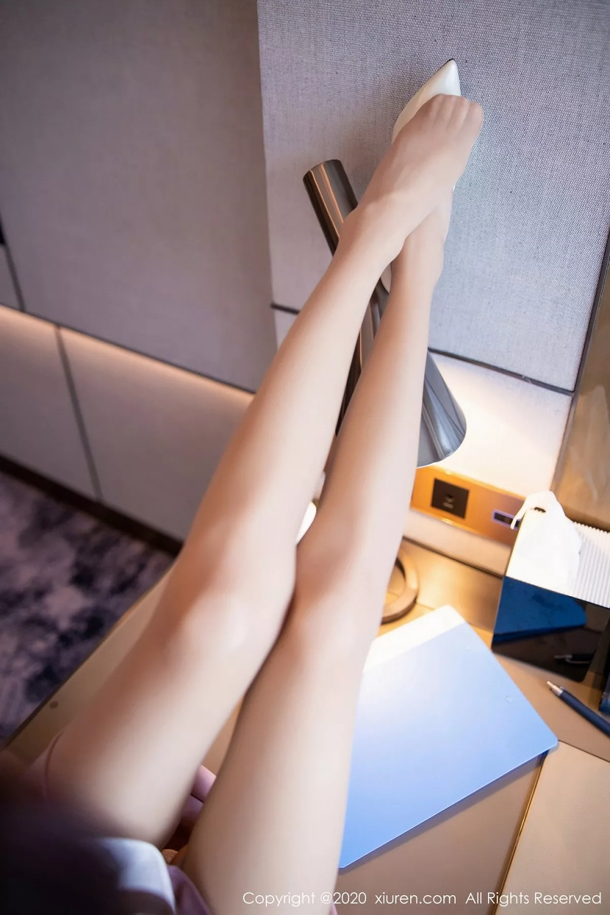 秀人集.com_[XiuRen秀人网]No.2431_女神杨晨晨sugar脱典雅华丽服饰露性感内衣秀完美身材诱惑写真78P