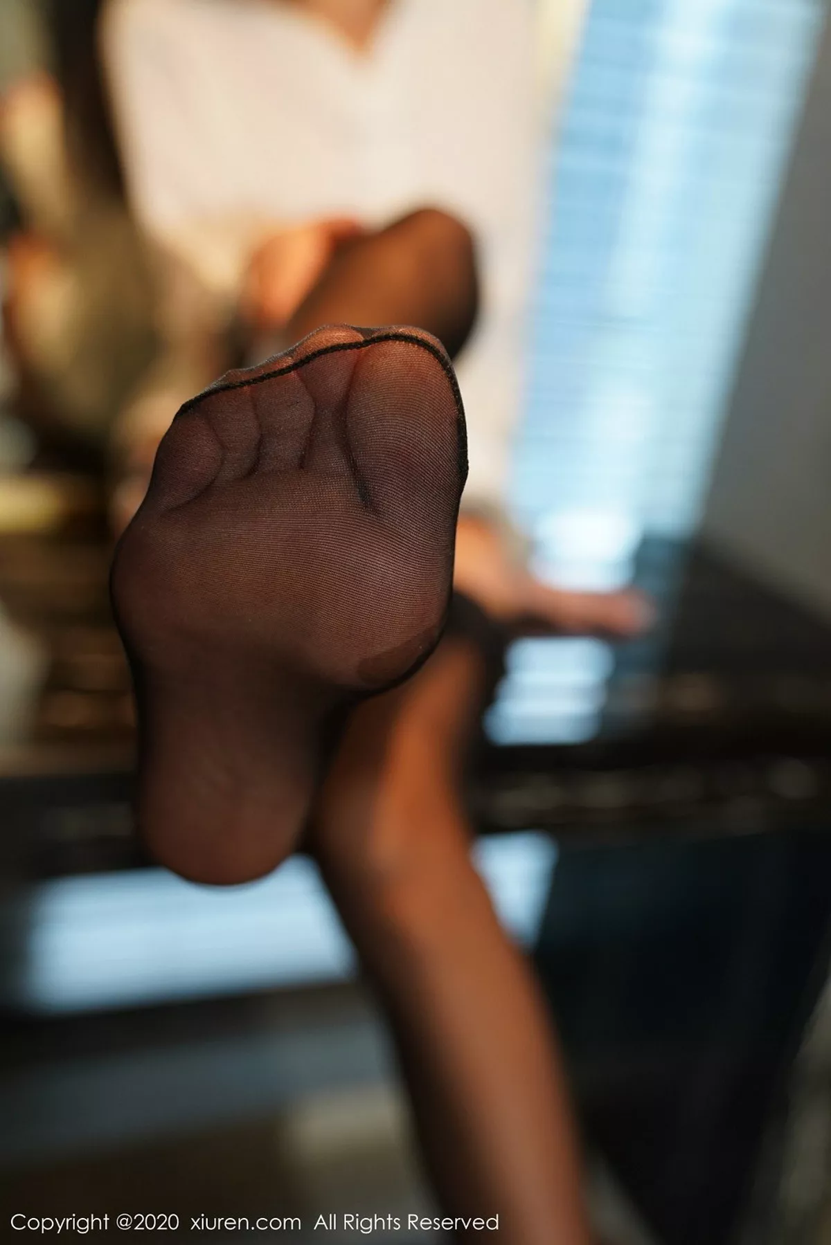 秀人集.com_[XiuRen秀人网]No.2433_嫩模仓井优香秘书职业装主题半脱露黑色吊带蕾丝袜诱惑写真82P