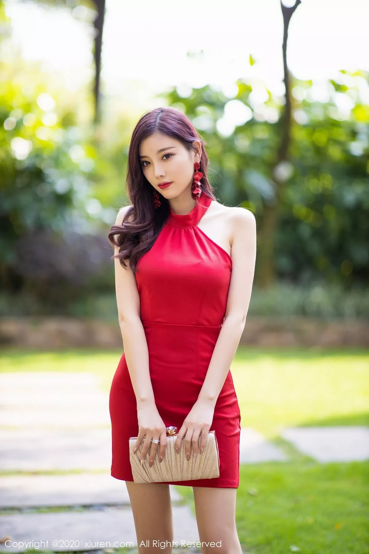 秀人集.com_[XiuRen秀人网]No.2373_女神杨晨晨sugar性感露背猩红吊裙秀白嫩肌肤撩人诱惑写真54P