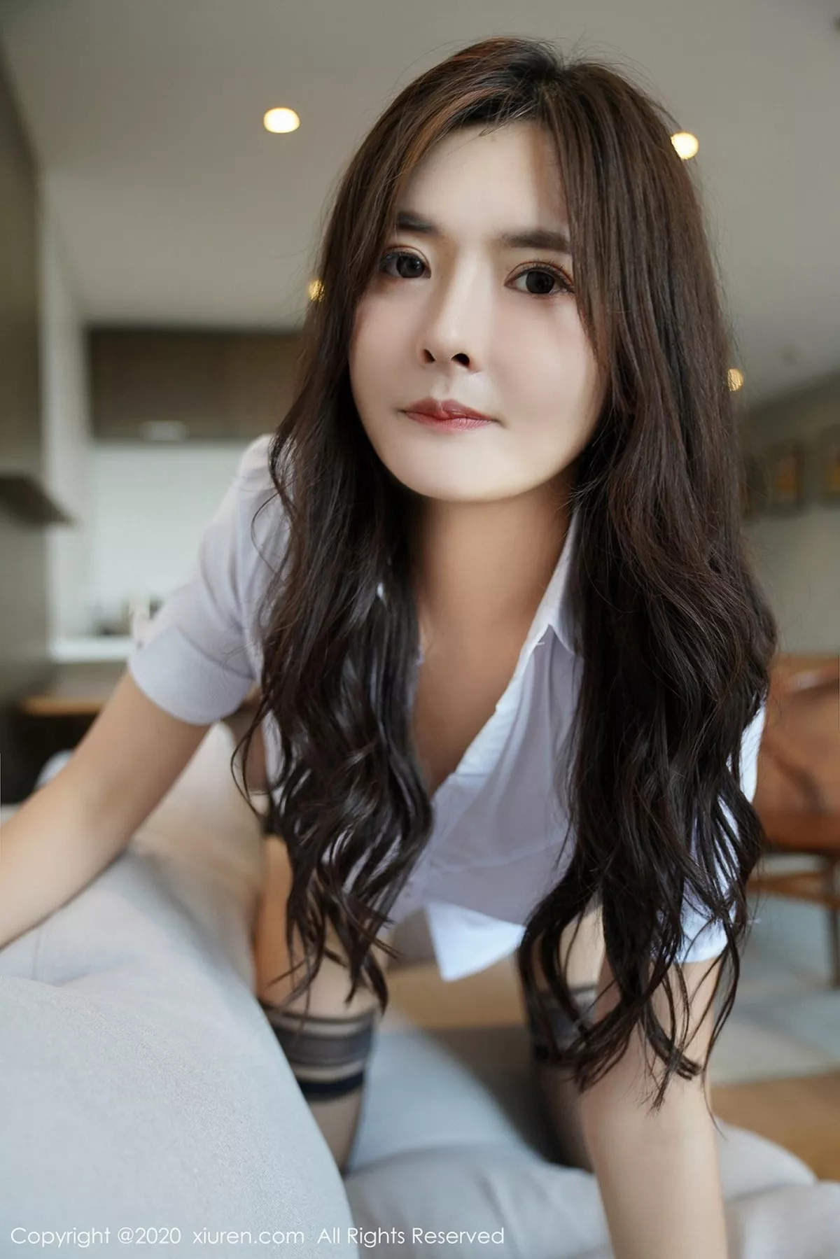 秀人集.com_[XiuRen秀人网]No.2381_嫩模白露小猪经典职场秘书OL装黑短裙配黑丝袜秀翘臀诱惑写真49P