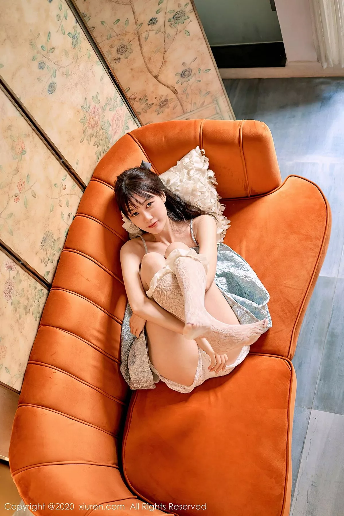 秀人集.com_[XiuRen秀人网]No.2533_新人模特尤其足控福利主题私房吊带连身裙秀美腿玉足性感写真118P