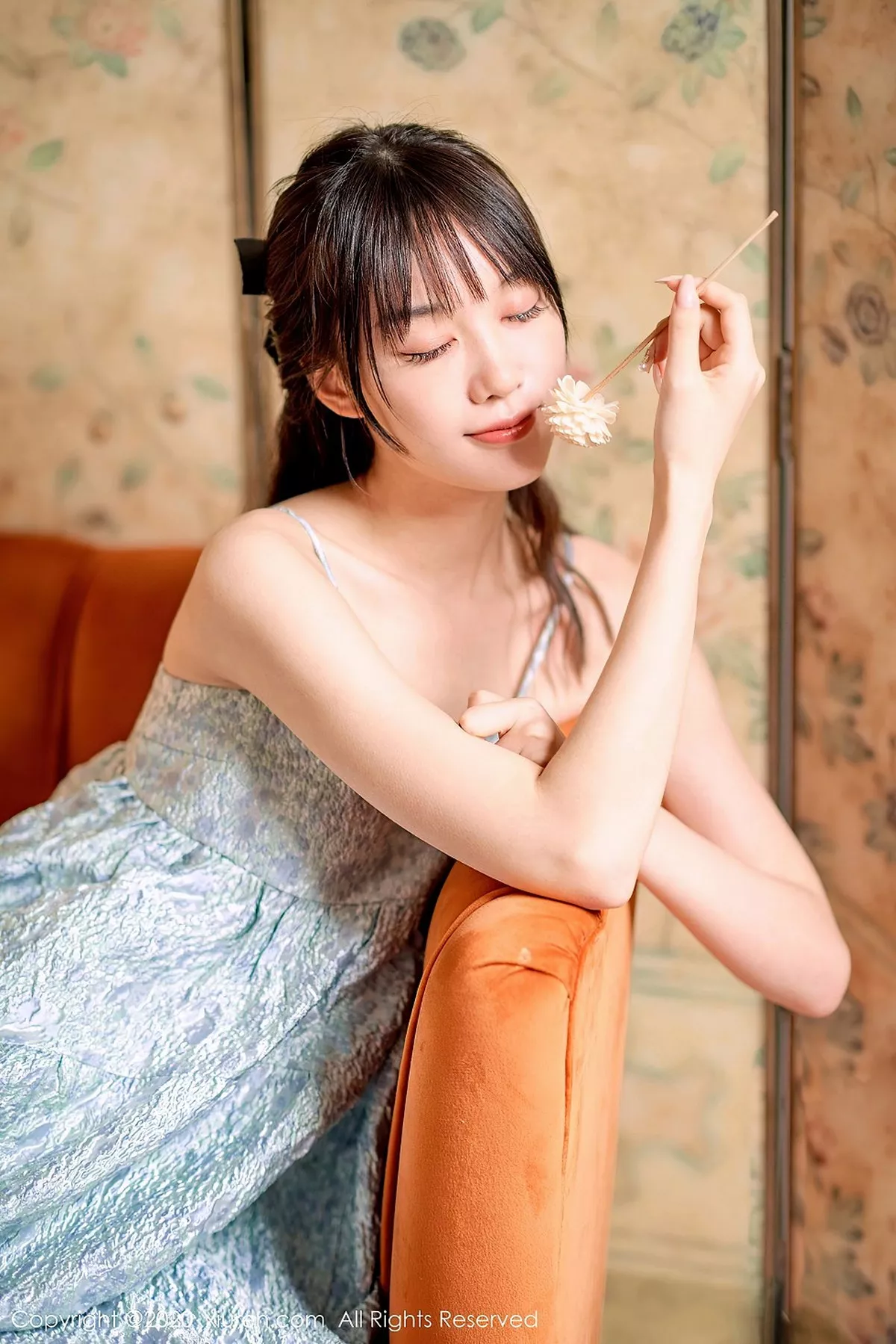 秀人集.com_[XiuRen秀人网]No.2533_新人模特尤其足控福利主题私房吊带连身裙秀美腿玉足性感写真118P