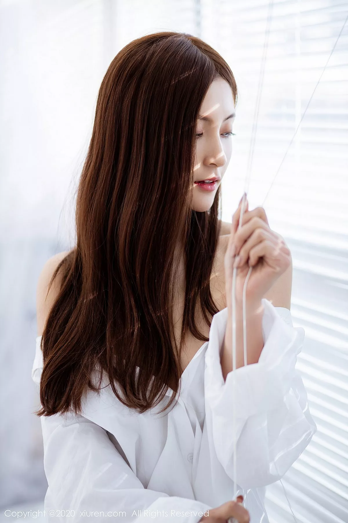 秀人集.com_[XiuRen秀人网]No.2545_嫩模林文文yooki秘书主题白衬衫配肉丝裤袜秀完美身材诱惑写真56P