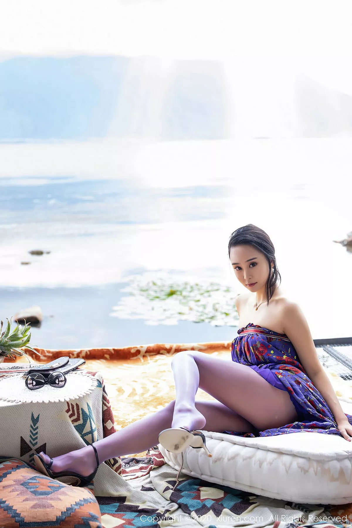 秀人集.com_[XiuRen秀人网]No.2544_嫩模蓝夏Akasha户外紫色花衣配紫丝裤袜秀美腿玉足诱惑写真49P