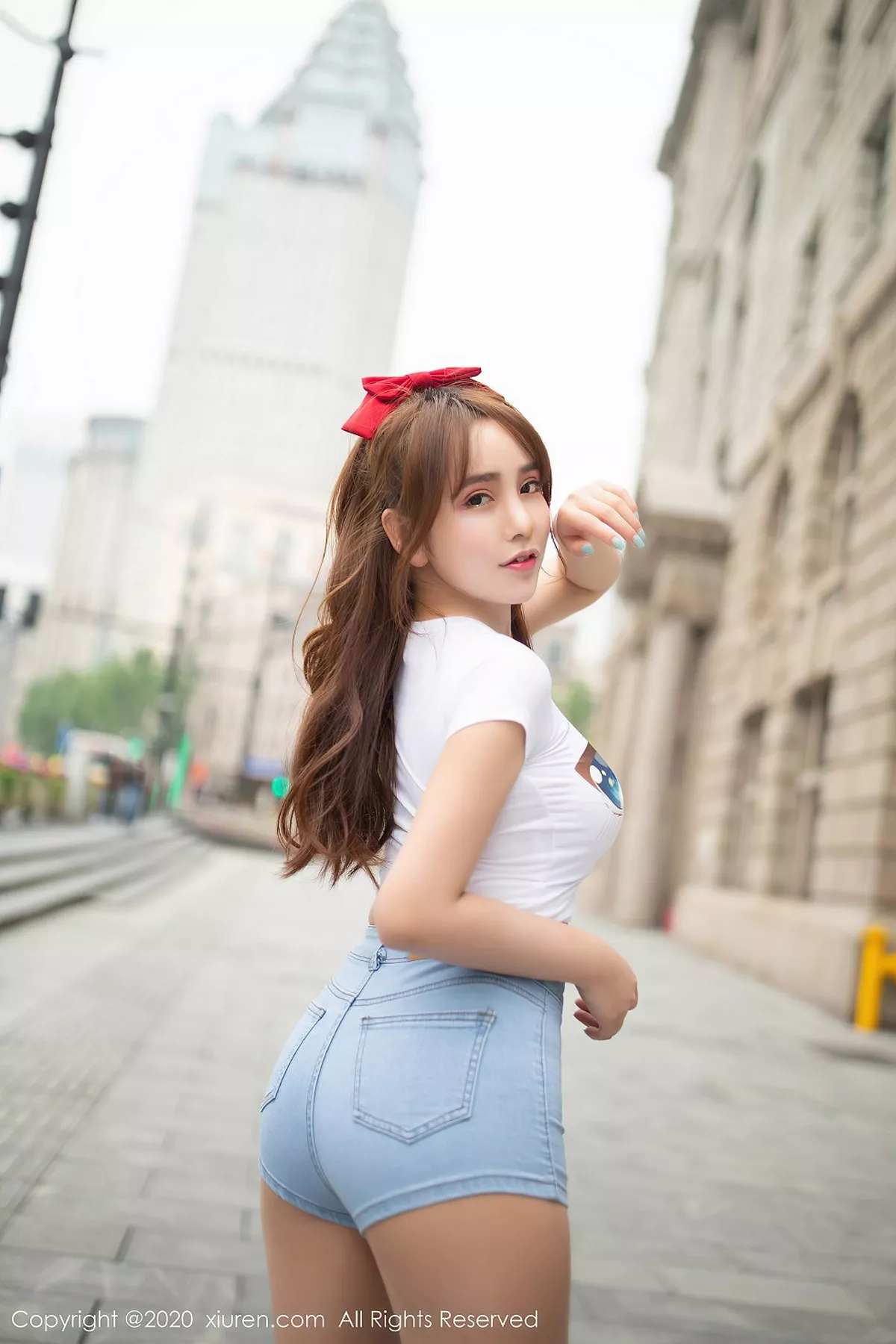 秀人集.com_[XiuRen秀人网]No.2547_嫩模陶喜乐_lele杭州乌镇旅拍脱牛仔短裤露性感翘臀诱惑写真63P