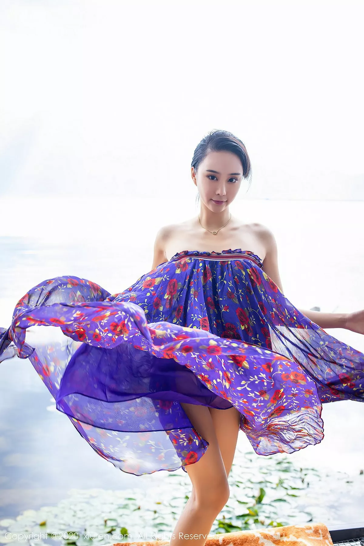 秀人集.com_[XiuRen秀人网]No.2544_嫩模蓝夏Akasha户外紫色花衣配紫丝裤袜秀美腿玉足诱惑写真49P