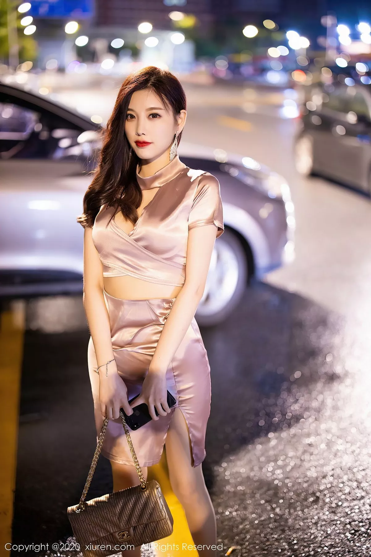 秀人集.com_[XiuRen秀人网]No.2587_女神杨晨晨sugar香槟色吊裙半撩露超薄肉丝裤袜秀翘臀诱惑写真88P