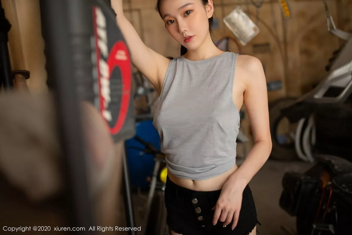 秀人集.com_[XiuRen秀人网]No.2493_嫩模安然Maleah汗湿修理工主题性感汗衫配黑色蕾丝内裤惹火写真73P