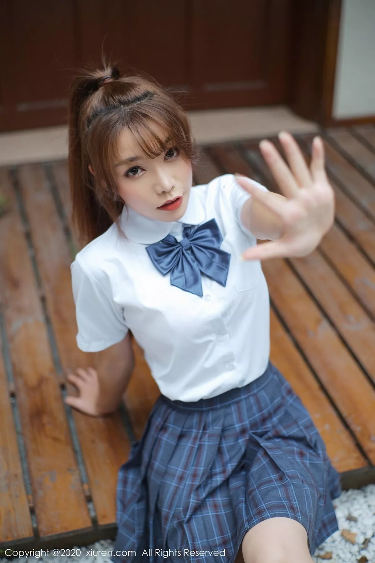 秀人集.com_[XiuRen秀人网]No.2502_女神芝芝Booty私房JK制服主题+粉色蕾丝内衣露惹火身材诱惑写真43P