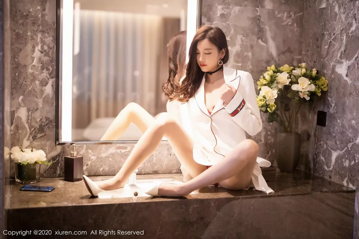 秀人集.com_[XiuRen秀人网]No.2671_女神杨晨晨sugar浴室脱飒爽西装露红色缕空内衣完美诱惑写真81P