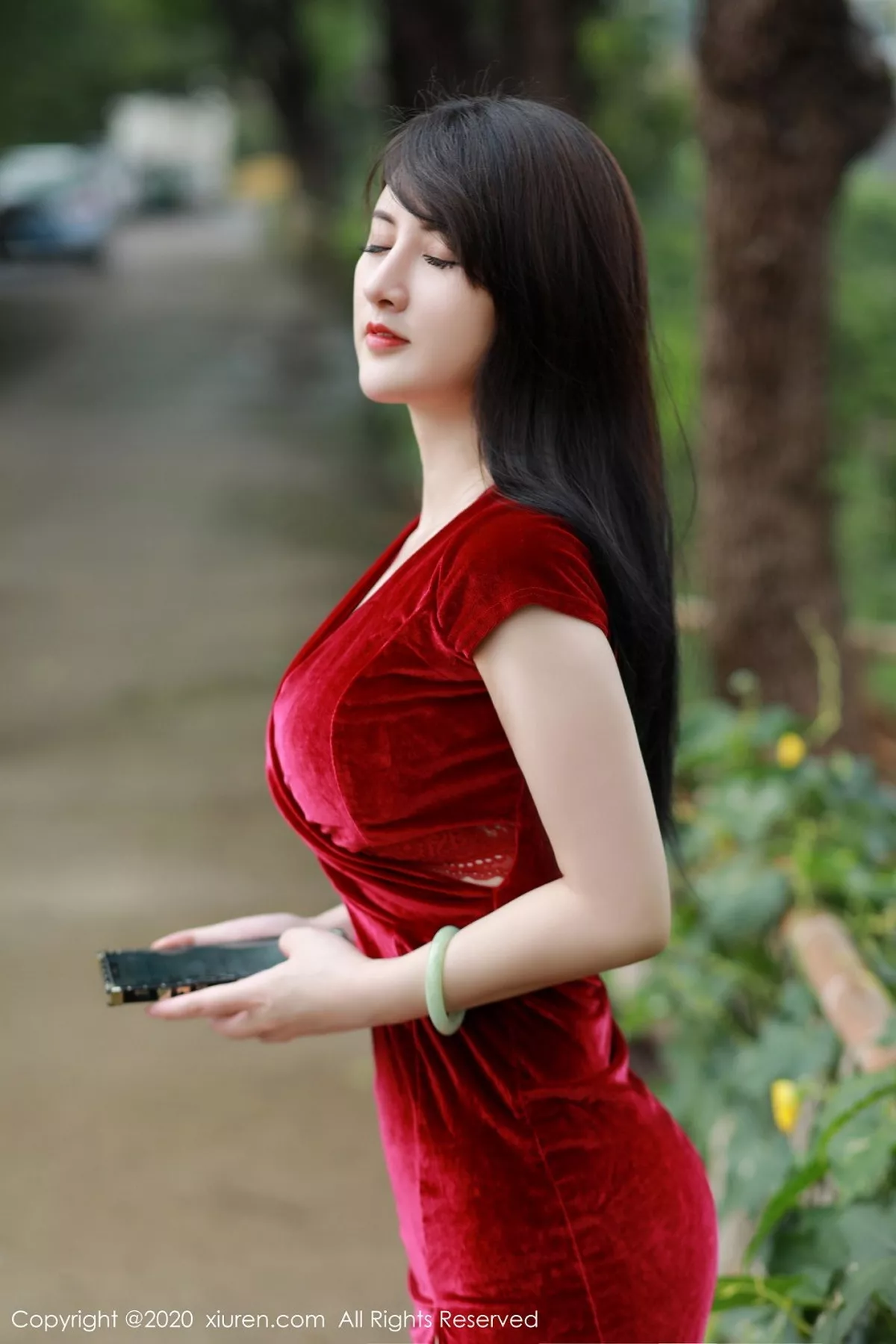 秀人集.com_[XiuRen秀人网]No.2672_嫩模诗诗kiki脱猩红吊裙露性感红色内衣超薄肉丝裤袜诱惑写真55P