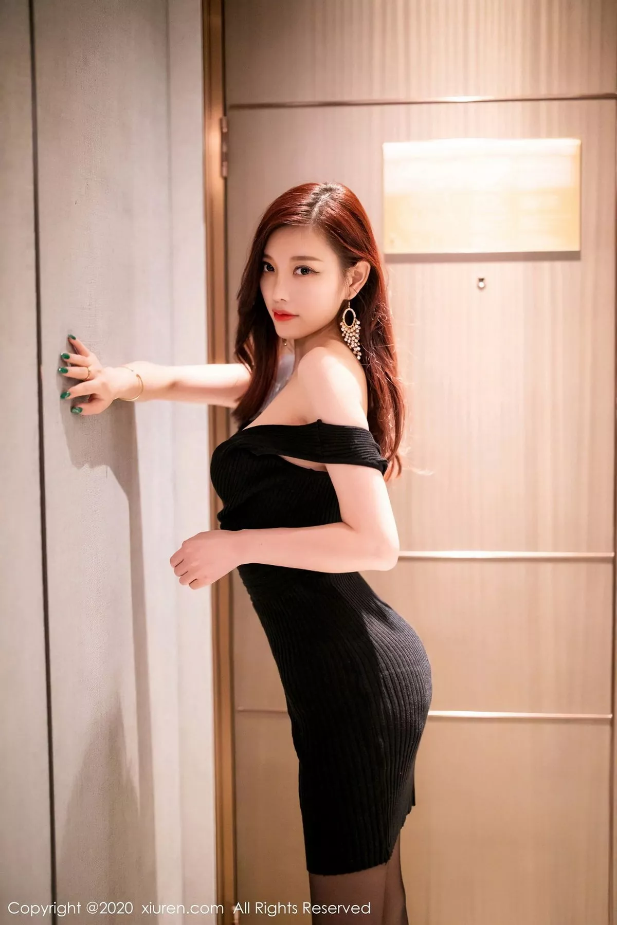 图片[3]-[XiuRen秀人网]第2704期杨晨晨写真-秀人集