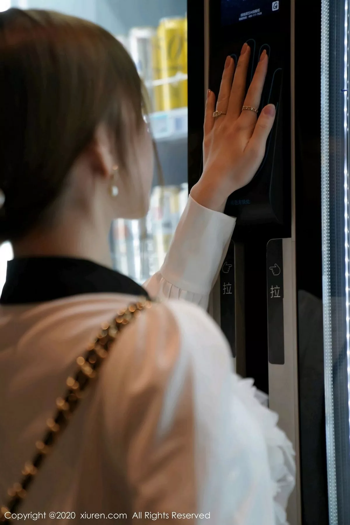 图片[11]-[XiuRen秀人网]第2722期周于希写真-秀人集