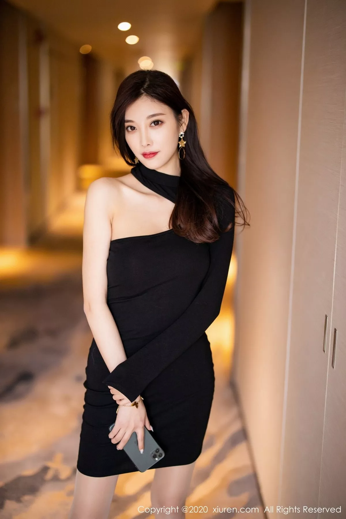 图片[4]-[XiuRen秀人网]第2733期杨晨晨写真-秀人集