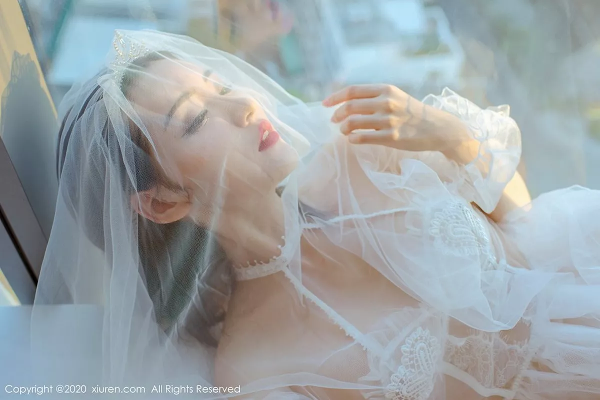 秀人集.com_[XiuRen秀人网]No.2759_嫩模沈梦瑶泰国曼谷旅拍私房薄纱秀白色蕾丝内衣香艳诱惑写真49P