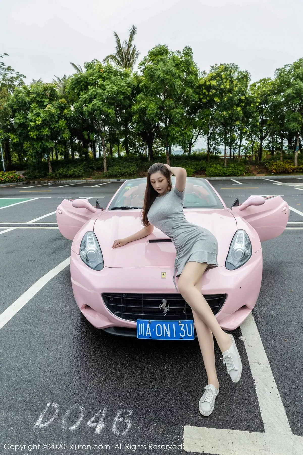 秀人集.com_[XiuRen秀人网]No.2641_女神Egg-尤妮丝＆妲己_Toxic倾情出境香车美人主题迷人诱惑写真65P