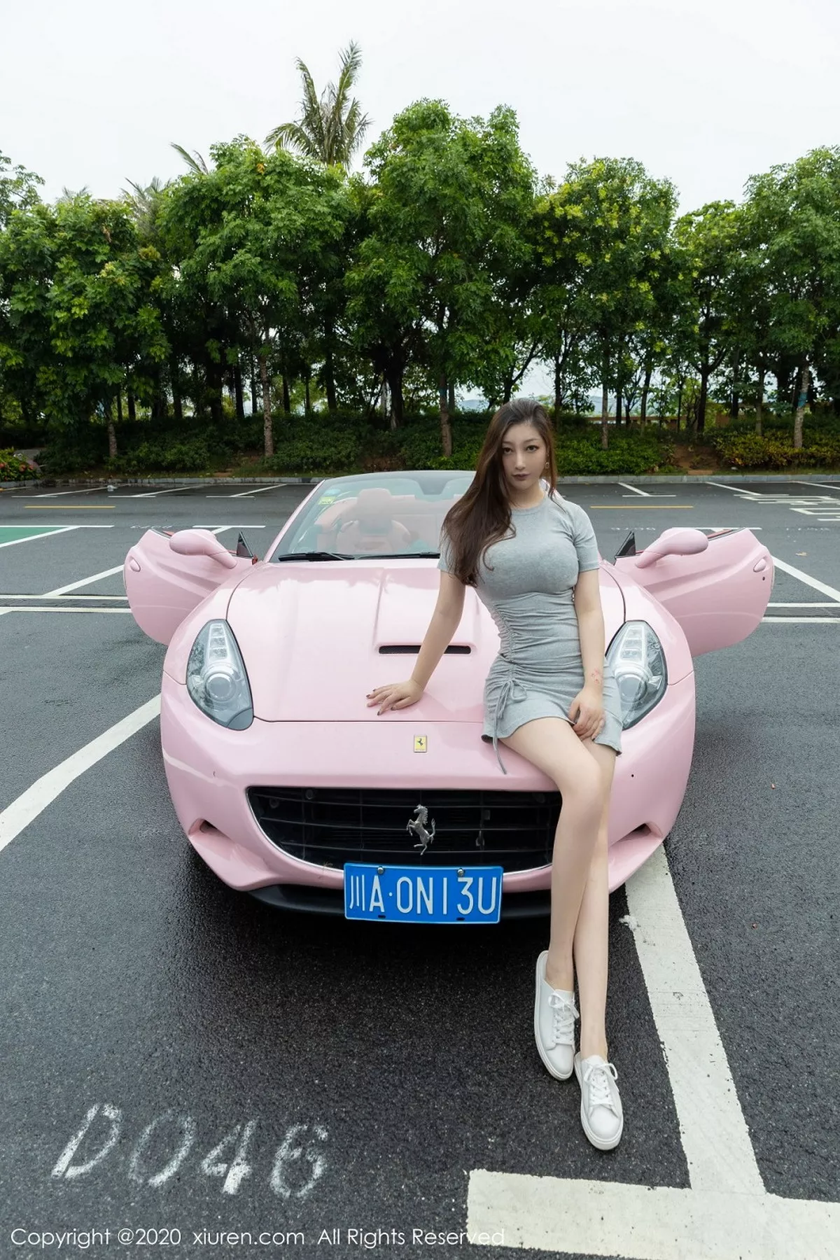 秀人集.com_[XiuRen秀人网]No.2641_女神Egg-尤妮丝＆妲己_Toxic倾情出境香车美人主题迷人诱惑写真65P