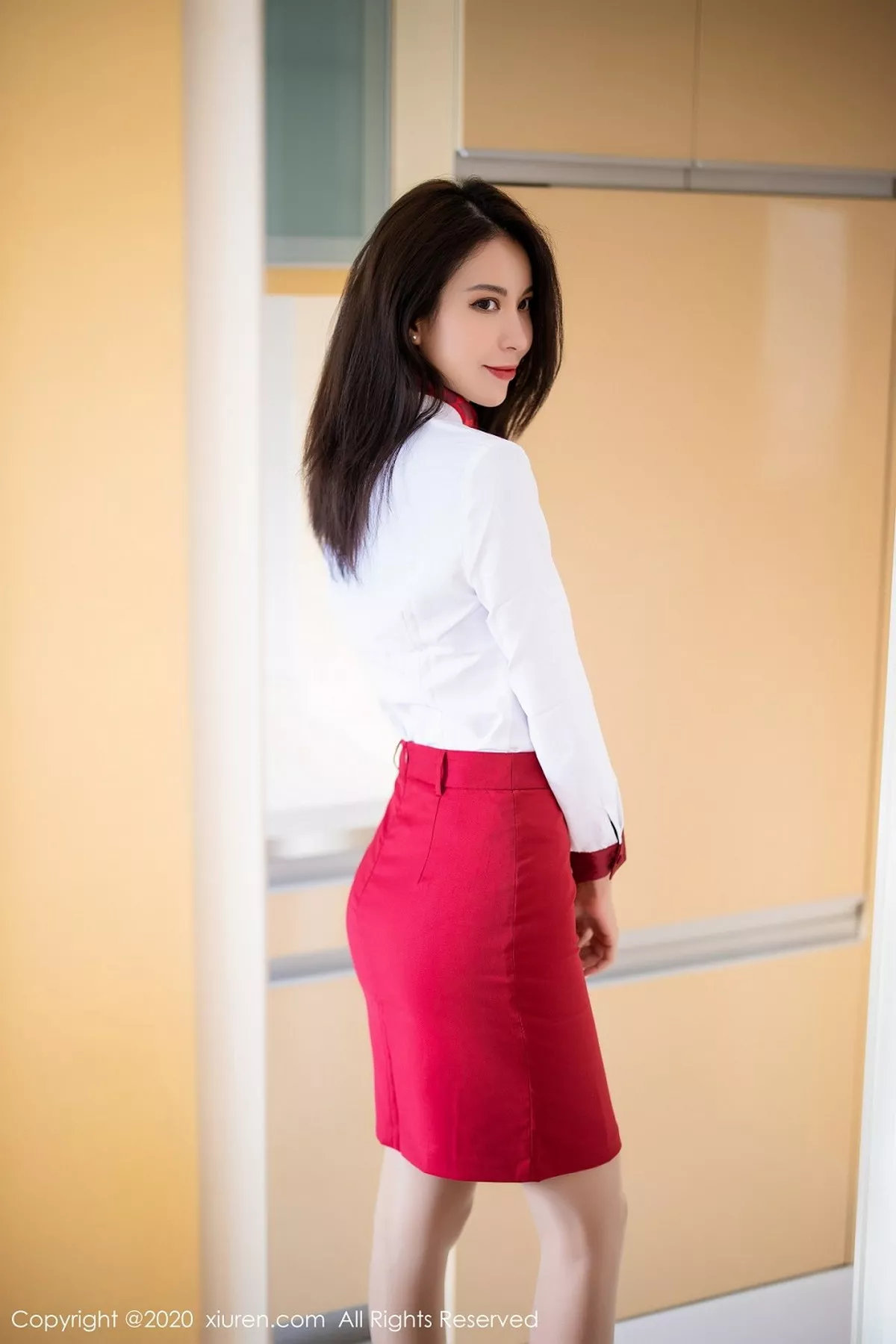 秀人集.com_[XiuRen秀人网]No.2640_气质美女Carry空乘制服主题私房脱制服露蕾丝内衣诱惑写真91P