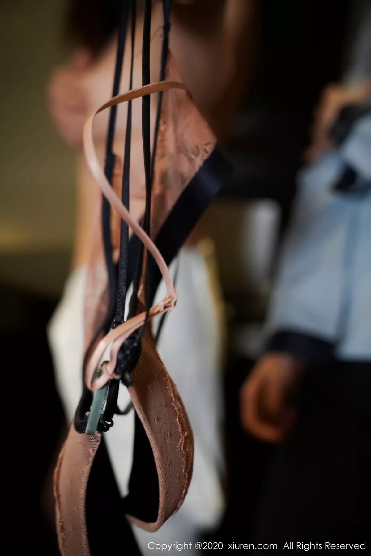 秀人集.com_[XiuRen秀人网]No.2836_嫩模Lucky沈欢欣性感姐妹花魅惑车拍+酒店私房互撩写真合集86P