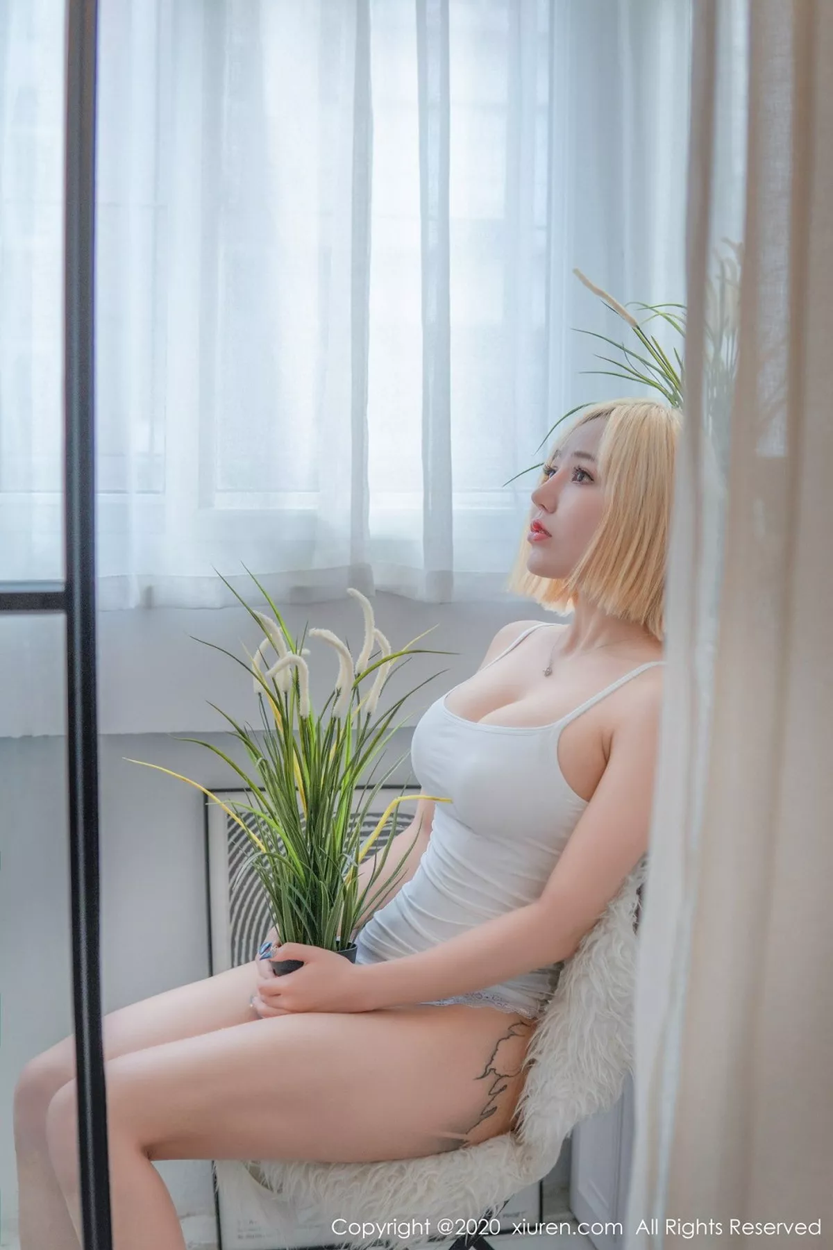 秀人集.com_[XiuRen秀人网]No.2842_嫩模文静儿纯白低胸内衣秀魔鬼身材浑圆蜜桃臀极致诱惑写真60P