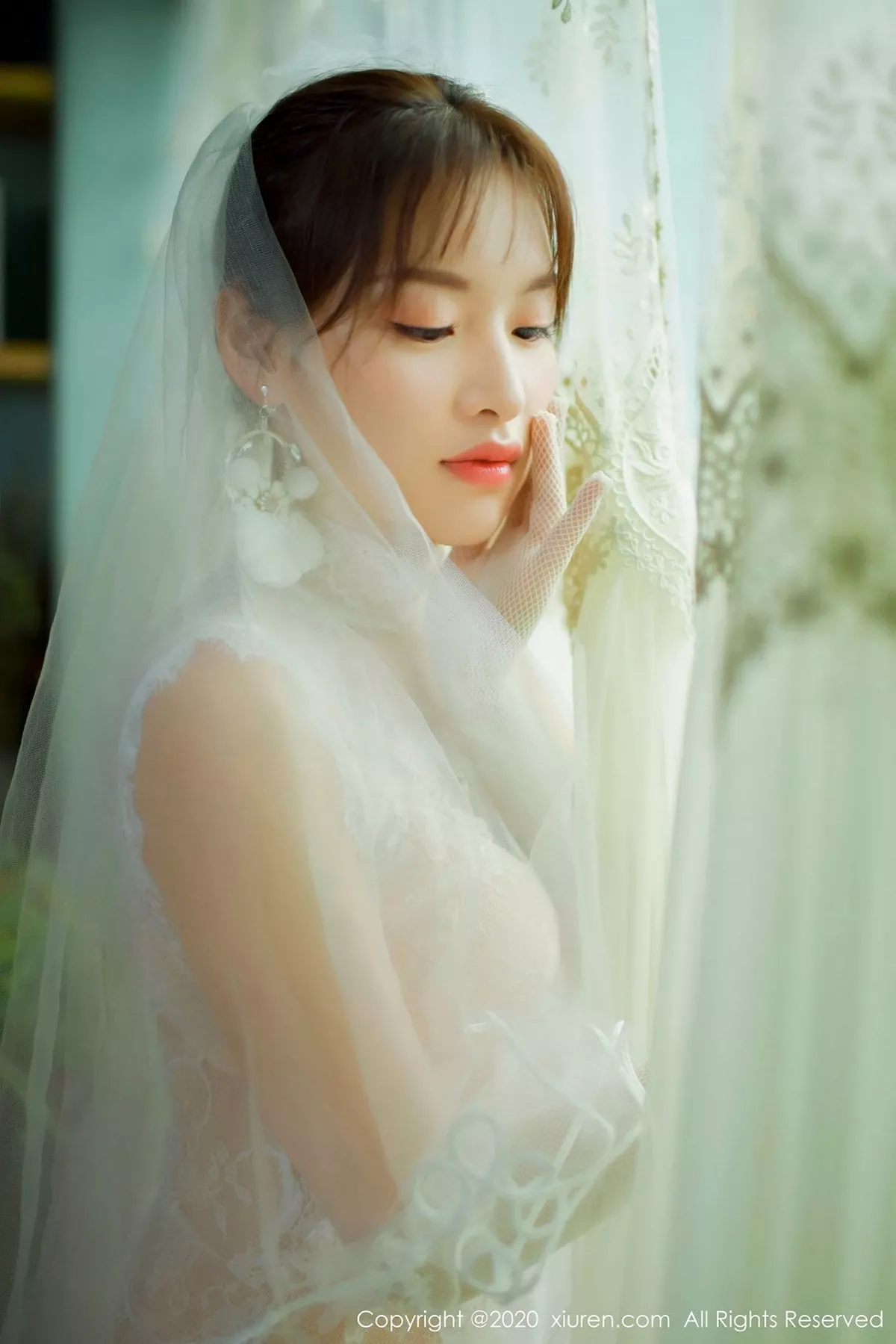 秀人集.com_[XiuRen秀人网]No.2848_嫩模范京宜私房洞房花烛夜主题白色蕾丝内衣透视秀惹火身材写真64P