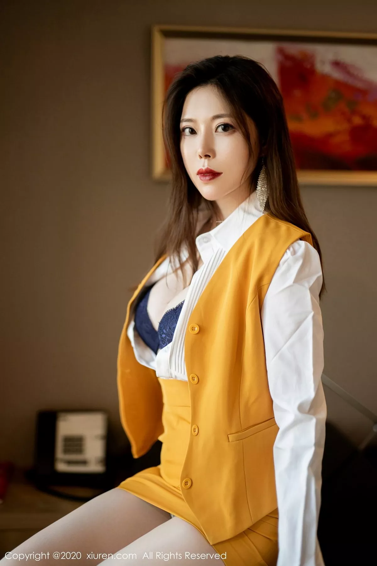 秀人集.com_[XiuRen秀人网]No.2850_嫩模白茹雪Abby飒爽黄色职业装半脱露性感黑色内衣撩人诱惑写真40P