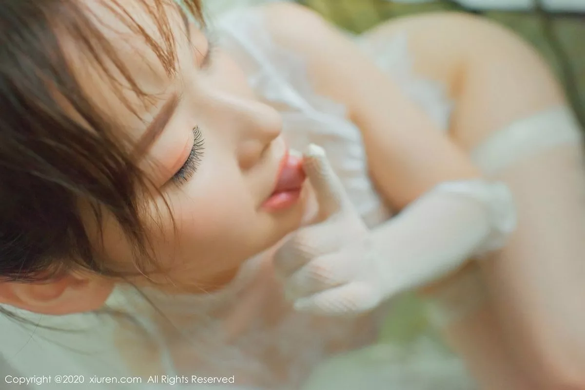 秀人集.com_[XiuRen秀人网]No.2848_嫩模范京宜私房洞房花烛夜主题白色蕾丝内衣透视秀惹火身材写真64P