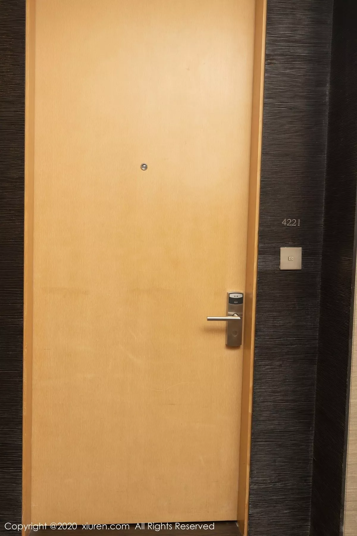 [XiuRen秀人网]第2860期陈小喵写真-秀人集