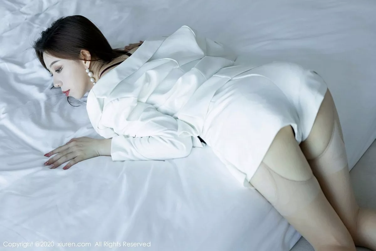 图片[22]-[XiuRen秀人网]第2868期言沫写真-秀人集